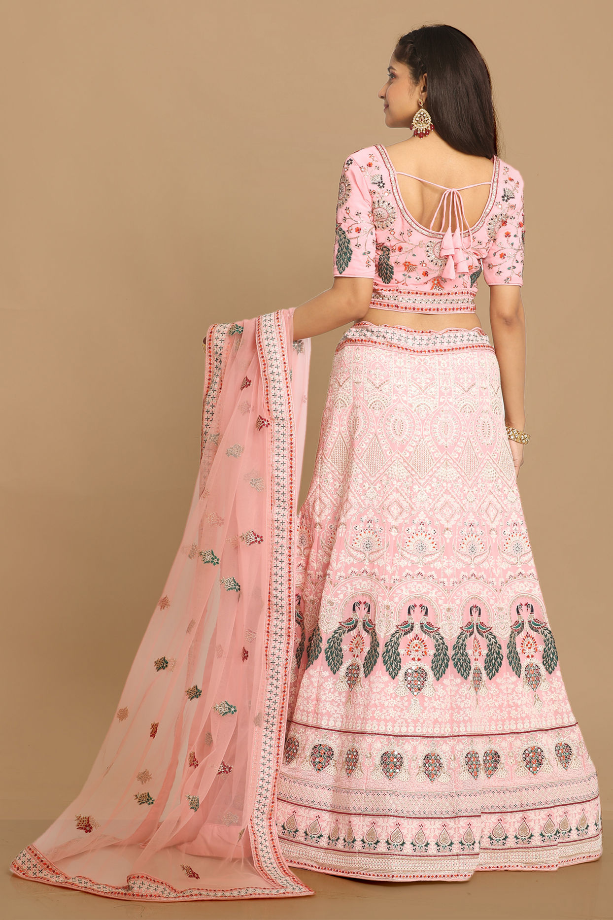 alt message - Mohey Women Light Pink Georgette Lehenga image number 3